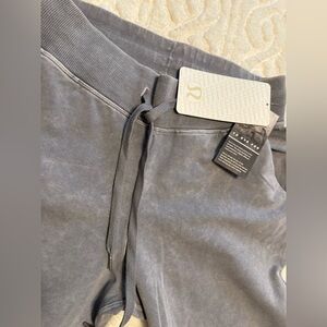 Lululemon Back Jogger Garment Dye Pants Size 6
